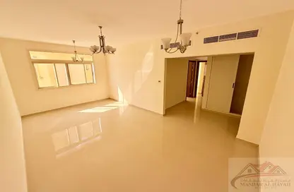 Apartment - 2 Bedrooms - 3 Bathrooms for rent in Muwaileh 3 Building - Muwaileh - Sharjah