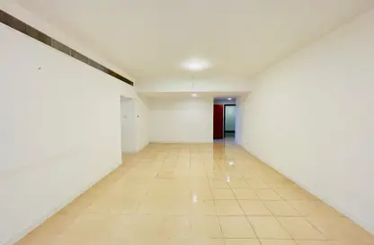 Apartment - 2 Bedrooms - 2 Bathrooms for rent in Mankhool Building - Mankhool - Bur Dubai - Dubai