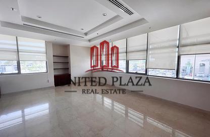 Office Space - Studio for rent in CI Tower - Cornich Al Khalidiya - Al Khalidiya - Abu Dhabi