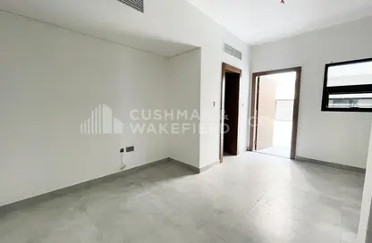 سكن الموظفين - استوديو - 8 حمامات للايجار في الزهية - أبوظبي