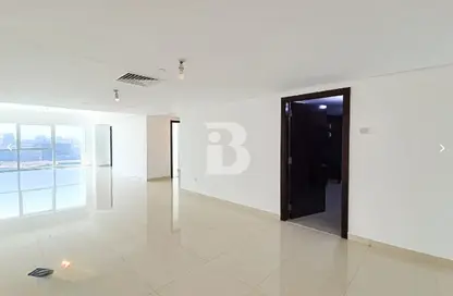 Empty Room image for: Apartment - 1 Bedroom - 2 Bathrooms for rent in Al Durrah Tower - Marina Square - Al Reem Island - Abu Dhabi, Image 1