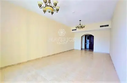 Empty Room image for: Apartment - 3 Bedrooms - 4 Bathrooms for rent in Manazil Tower 2 - Al Taawun Street - Al Taawun - Sharjah, Image 1