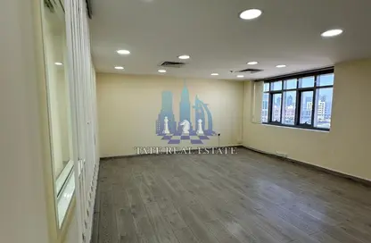 Office Space - Studio - 1 Bathroom for rent in Al Nahyan - Abu Dhabi