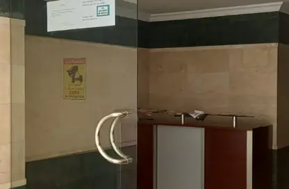عمارة بالكامل - 8 غرف نوم - 8 حمامات للبيع في مويلح - الشارقة