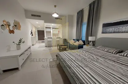 Room / Bedroom image for: Apartment - 1 Bathroom for rent in Marina Rise Tower - Al Reem Island - Abu Dhabi, Image 1