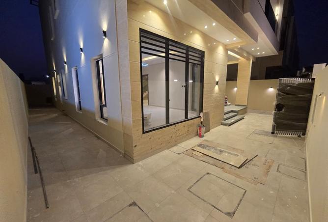 15555120 - Property Image 3