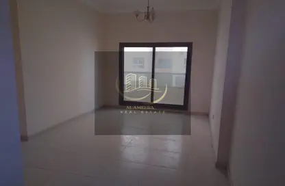 شقة - 2 غرف نوم - 2 حمامات للايجار في ابراج بحيرة بارادايس - مدينة الإمارات - عجمان
