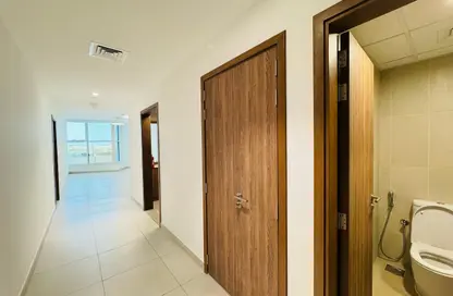 Apartment - 1 Bedroom - 2 Bathrooms for rent in DXB Tower - Sheikh Zayed Road - Dubai