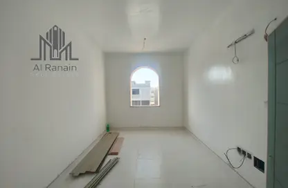 شقة - 3 غرف نوم - 3 حمامات للايجار في سيفيك سينتر - الجيمي - العين