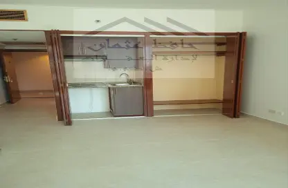 Hotel  and  Hotel Apartment - 1 Bathroom for rent in Corniche Road - Abu Dhabi