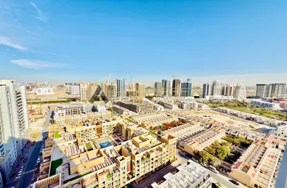 Apartment - 1 Bedroom - 2 Bathrooms for rent in Central Park Tower - Jumeirah Village Circle - Dubai
