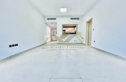 Apartment - 2 Bedrooms - 3 Bathrooms for rent in Al Awadhi Res 2 - Al Satwa - Dubai