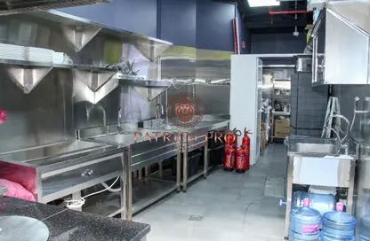 متجر - استوديو - 1 حمام للايجار في الخوانيج - دبي