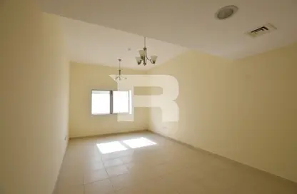 Apartment - 1 Bedroom - 2 Bathrooms for rent in Sunrise Building - Dubai Silicon Oasis - Dubai