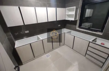 شقة - غرفة نوم - 1 حمام للايجار في مدينة محمد بن زايد - أبوظبي