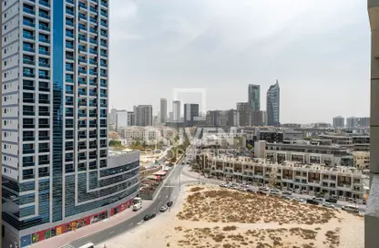 Apartment - 1 Bedroom - 2 Bathrooms for sale in Golden Dream Tower 1 - Jumeirah Village Circle - Dubai