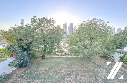 Villa - 4 Bedrooms - 5 Bathrooms for rent in Meadows 2 - Meadows - Dubai