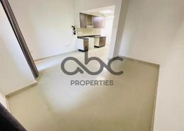 Empty Room image for: Studio - 1 bathroom for rent in Tower 40 - Al Reef Downtown - Al Reef - Abu Dhabi, Image 1