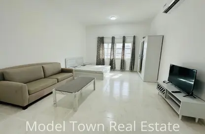 Apartment - Studio - 1 Bathroom for rent in Khalifa City A Villas - Khalifa City A - Khalifa City - Abu Dhabi