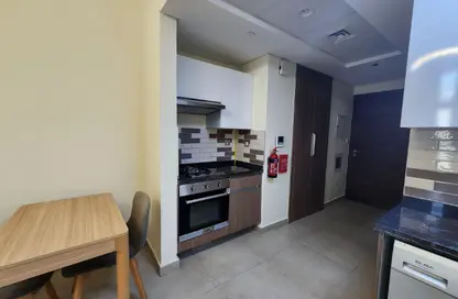 شقة - 1 حمام للايجار في عزيزي ستار - الفرجان - دبي