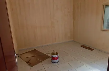 شقة - غرفة نوم - 1 حمام للايجار في بناية النباعة 8 - النبعة - الشرق - الشارقة