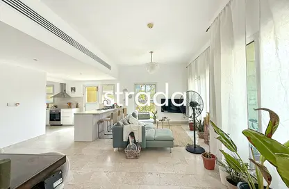 Villa - 3 Bedrooms - 4 Bathrooms for rent in La Residencia Del Sol - District 10 - Jumeirah Village Circle - Dubai