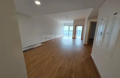 شقة - 2 غرف نوم - 2 حمامات للايجار في راديانت سكوير - مدينة الأضواء - جزيرة الريم - أبوظبي