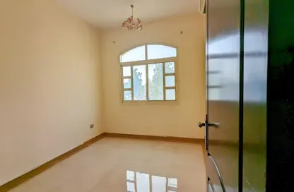 Apartment - 2 Bedrooms - 1 Bathroom for rent in Hai Al Qalaa - Al Jaheli - Al Ain