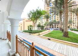 Apartment - 2 bedrooms - 2 bathrooms for sale in Marina Residences 2 - Marina Residences - Palm Jumeirah - Dubai