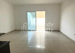 Villa - 2 bedrooms - 3 bathrooms for rent in Contemporary Style - Al Reef Villas - Al Reef - Abu Dhabi