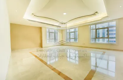 Apartment - 3 Bedrooms - 4 Bathrooms for rent in Sola Tower - Al Najda Street - Abu Dhabi