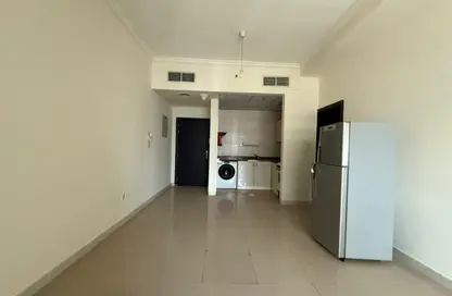 Apartment - 1 Bedroom - 2 Bathrooms for rent in Lake City Tower - JLT Cluster D - Jumeirah Lake Towers - Dubai