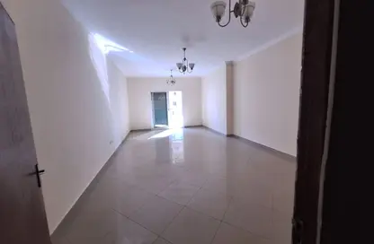 Apartment - 3 Bedrooms - 3 Bathrooms for sale in Al Taawun - Sharjah