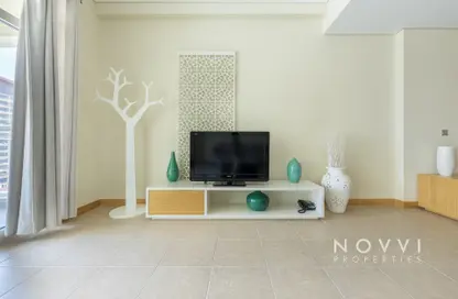 Apartment - 1 Bedroom - 2 Bathrooms for rent in Al Das - Shoreline Apartments - Palm Jumeirah - Dubai