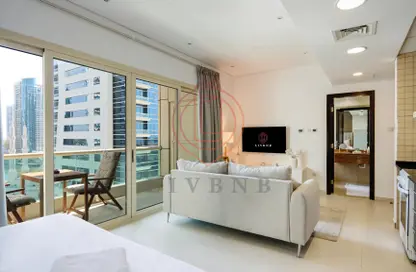 Living / Dining Room image for: Apartment - 1 Bathroom for rent in The Royal Oceanic - Oceanic - Dubai Marina - Dubai, Image 1