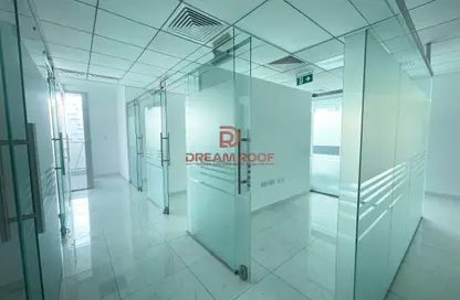 مكتب - استوديو للايجار في القمة - الخليج التجاري - دبي