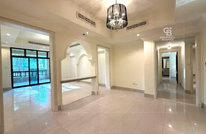 شقة - 2 غرف نوم - 3 حمامات للايجار في التاجر ريزيدنس - جزيرة المدينة القديمة - المدينة القديمة - دبي وسط المدينة - دبي