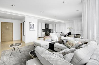 Apartment - 3 Bedrooms - 5 Bathrooms for rent in Building 16 - CityWalk Residential - City Walk - Dubai