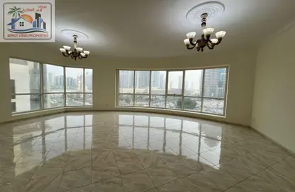 Apartment - 3 Bedrooms - 4 Bathrooms for rent in 585 Building - Al Majaz 3 - Al Majaz - Sharjah