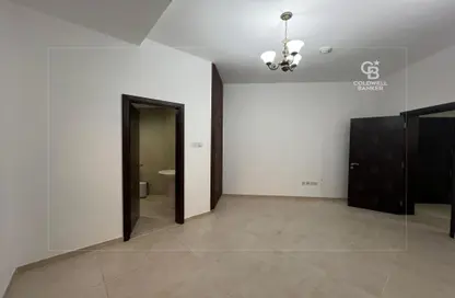 Apartment - 2 Bedrooms - 2 Bathrooms for rent in Al Shafar Tower - Barsha Heights (Tecom) - Dubai