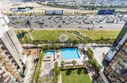 صورة لـ حوض سباحة شقة - 3 غرف نوم - 3 حمامات للبيع في فيزول ريزيدنس - الخليج التجاري - دبي ، صورة رقم 1