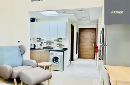 شقة للبيع في عزيزي ستار - الفرجان - دبي