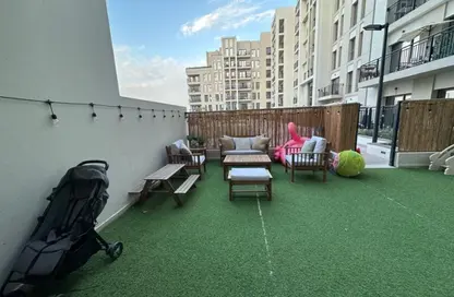 Apartment - 2 Bedrooms - 2 Bathrooms for sale in Hayat Boulevard 2A - Hayat Boulevard 2 - Hayat Boulevard - Town Square - Dubai