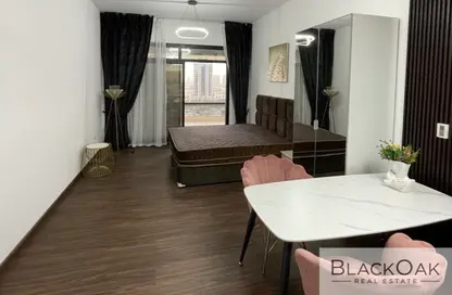 شقة - 1 حمام للبيع في برج حمزة - مدينة دبي الرياضية - دبي