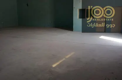 مستودع - استوديو - 1 حمام للايجار في أم الثعوب - أم القيوين