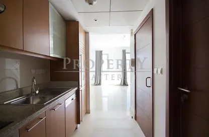 Kitchen image for: Apartment - 1 Bathroom for rent in Standpoint Tower 2 - Standpoint Towers - Downtown Dubai - Dubai, Image 1