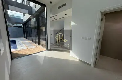 فيلا - 4 غرف نوم - 6 حمامات للبيع في المرحلة الثانية - مسار 3 - ضاحية الروضات - الشارقة