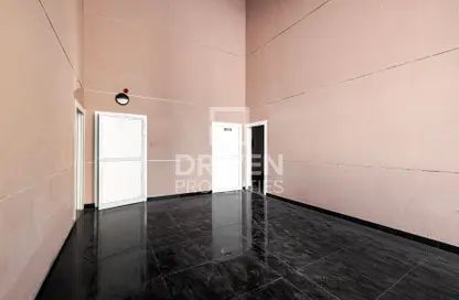 Warehouse - Studio for rent in Al Warsan 1 - Al Warsan - Dubai