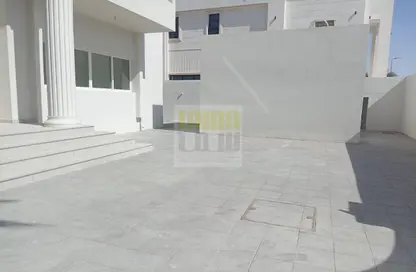 Villa - 7+ Bedrooms - 7+ Bathrooms for sale in Al Bateen - Abu Dhabi