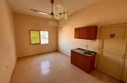 Apartment - Studio - 1 Bathroom for rent in Al Mowaihat 3 - Al Mowaihat - Ajman Apartment - Studio - 1 Bathroom for rent in Al Mowaihat 3 - Al Mowaihat - Ajman